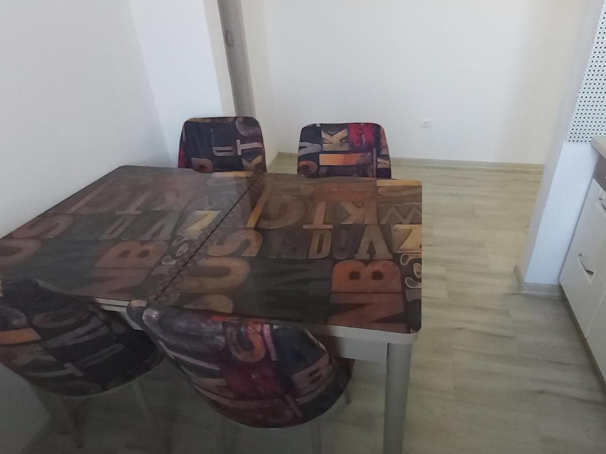 Apartmán Studio Elisa Caransebeş Exteriér fotografie